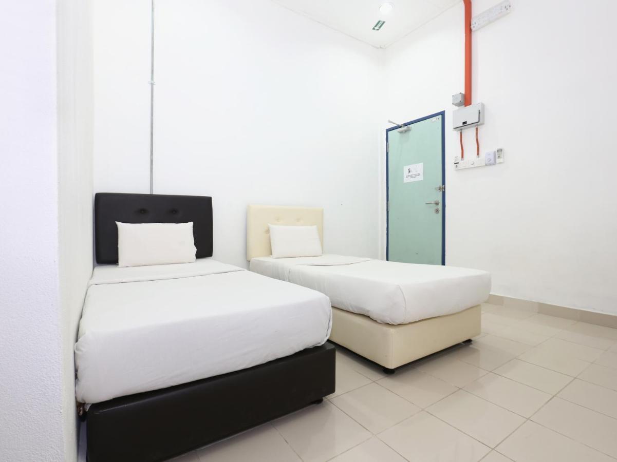 Spot On 89778 Aisy Hotel Tanah Merah  Exterior foto